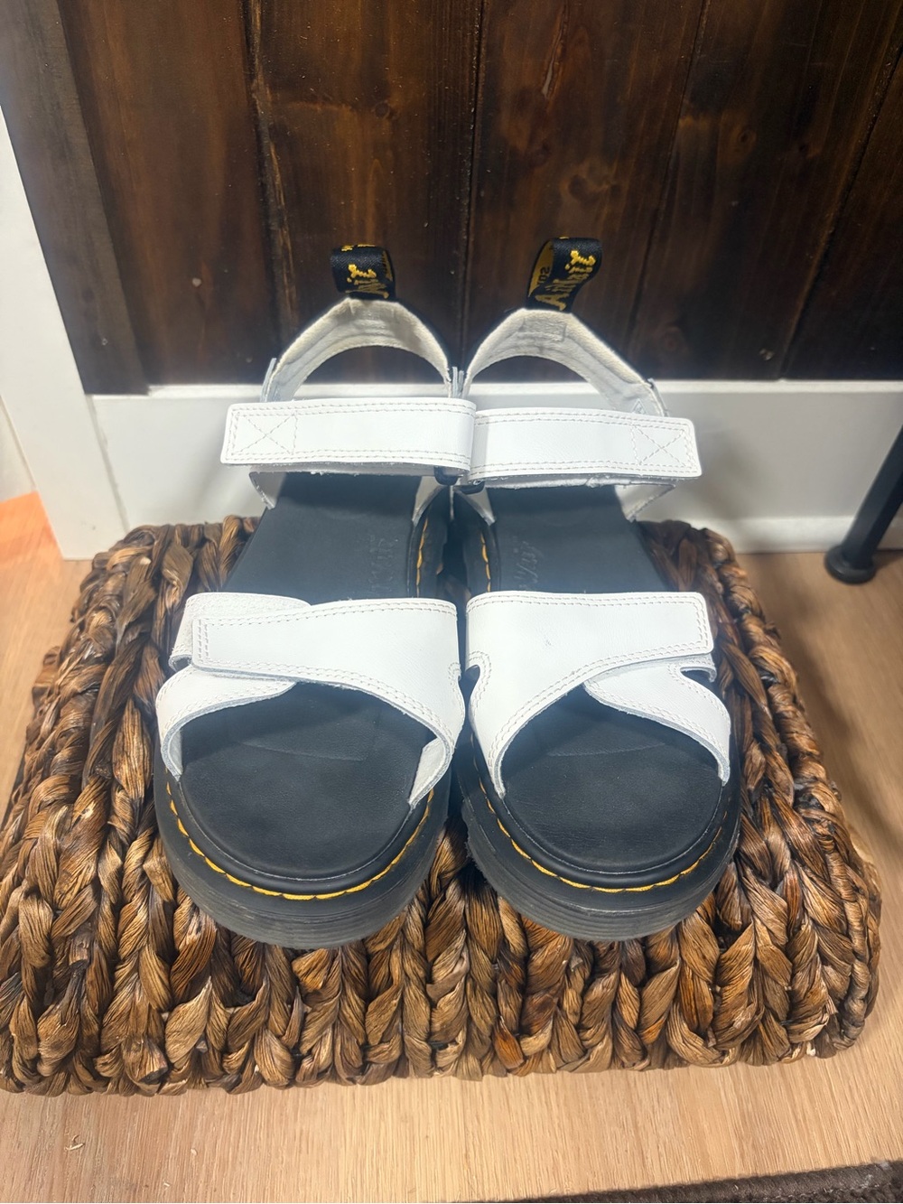 Dr Marten Soft Air Cushioned Sandals - Picture 2 of 8